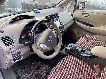mini ev: Nissan Leaf: 2012 г., Автомат, Электромобиль, Хэтчбэк — 5