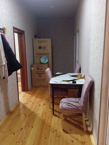 Həyət evləri və villaların satışı: Həyətyanı torpaq sahəsi və yaşayış evi - Geniş darvazalı giriş, maşın — 10