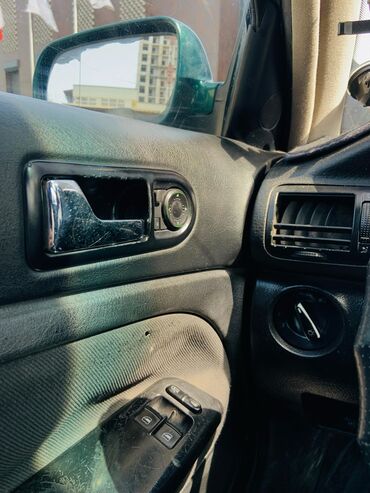 Volkswagen: Volkswagen Passat: 1997 г., 1.6 л, Механика, Бензин, Седан — 8