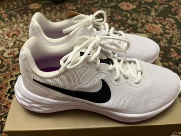 кроссовки для волейбола найк: Кроссовки, 38.5, Nike, Новый, цвет - Белый, Самовывоз