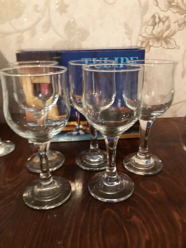 или меняю с доплатой мне: Меняю фужеры на 2 пачки сливочного масла беловодское. Только звонок