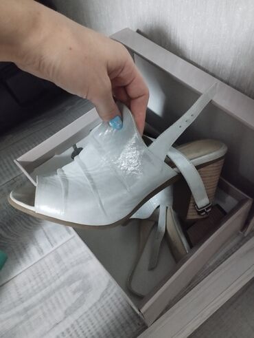 Women's Sneakers and athletic shoes: Обувь женская. Босоножки на платформе,на каблуке и ботасы(кросовки) — 9