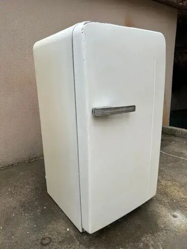 lidl tabure za decu: Retro Bosch frizider iz 1950-tih godina Retro frizider iz 1950-tih