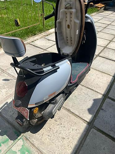 Скутеры: 🛵 Продаётся электроскутер 📌 Максимальная скорость: 45–50 км/ч 📌 Запас — 8