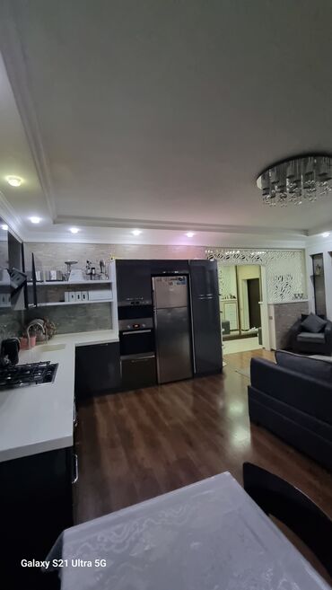 kirayə mənzillər 2022: 4 otaqlı, Yeni tikili, 128 kv. m
