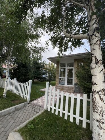 полицейский дом: Коттедж, 190 м², 3 комнаты, Риэлтор, Евроремонт