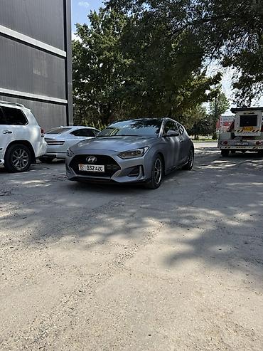 veloster: Hyundai Veloster: 2018 г., Автомат, Бензин, Хэтчбэк — 2