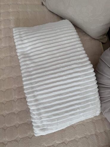 Ćebad i pokrivači: Pliš na lalafo.rs — 3 Ćebad i pokrivači: Pliš — 3