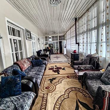 Həyət evi alıram: Satılır: həyət evi - Geniş həyətli, bir mərtəbəli ev. Evin önündə — 13