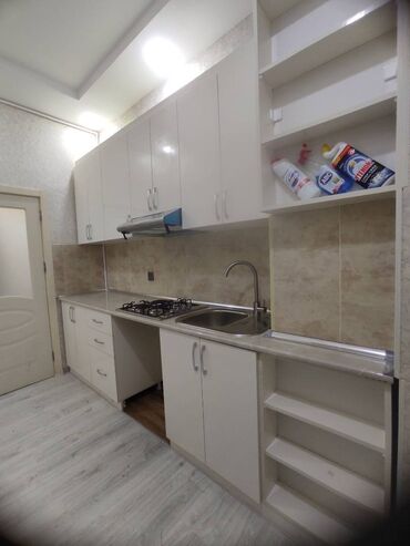 Yeni tikili: 8-ci kilometr, 2 otaqlı, Yeni tikili, m. Qara Qarayev, 45 kv. m — 10