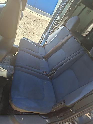 Fiat: Fiat Doblo (mavi rəng, miniven/furqon gövdə) Xüsusiyyətlər: - Geniş — 6