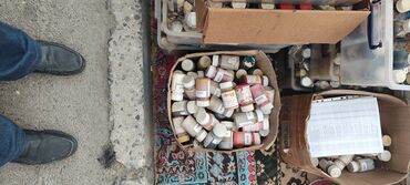 Digər xidmətlər: Təcilli avropaya getdiyimə bütün evdə olan ayaqqabı kremi, ayaqqabı — 2