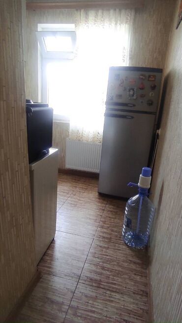 Köhnə tikili: Bakı, 3 otaqlı, Köhnə tikili, 64 kv. m — 3