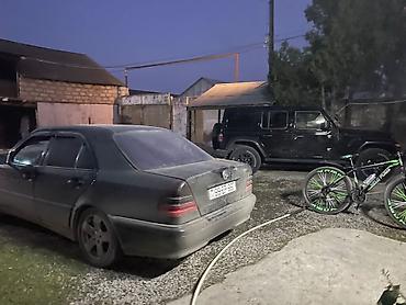 Mercedes-Benz: Mercedes-Benz C 200: 2.2 l | 1999 il Sedan — 11