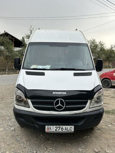 стекло подъёмник на спринтер: Легкий грузовик, Mercedes-Benz, Стандарт
