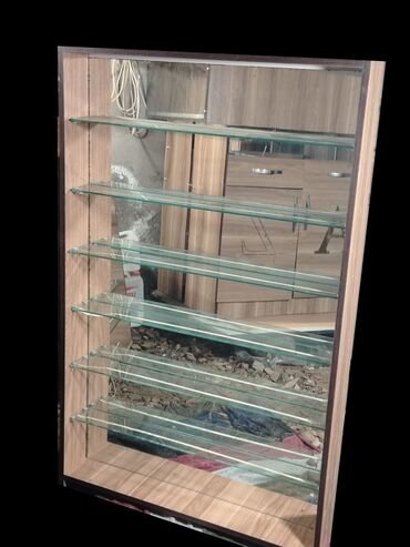 Bijuteriya vitrinləri: Zərgərlik vitrin dəsti - Ön hissəsində “Qızıl Gümüş” yazılı vitrinin — 11