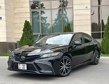 Toyota: Toyota Camry: 2020 г., 2.5 л, Автомат, Бензин, Седан — 1