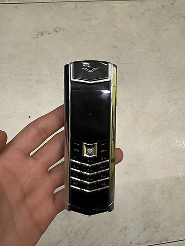 telefon akse: Vertu < 2 GB Memory Capacity, rəng - Qara, Düyməli — 1