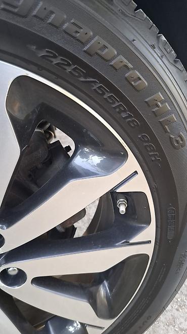 16 tekerler: İşlənmis yaxşı vəziyyətdə 225/55/18 ölçüdə təkər Təkər kia sportage — 2