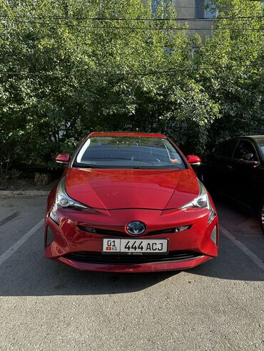 Toyota: Toyota Prius: 2018 г., 1.8 л, Автомат, Гибрид, Универсал
