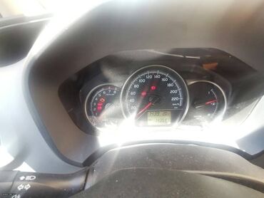 Toyota: Toyota Yaris: 1 l. | 2015 έ. Χάτσμπακ — 3