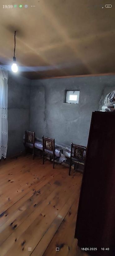 bine qesebesi torpaq: Ağdaş şeheri qolqeti kendi şekili kent yolu üstü 1ci ev 40sotda 137 kv — 10