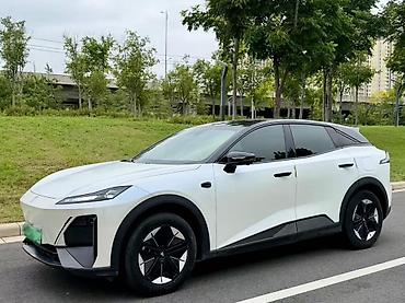Changan: Changan : 2023 г., 1.5 л, Автомат, Электромобиль, Седан — 8