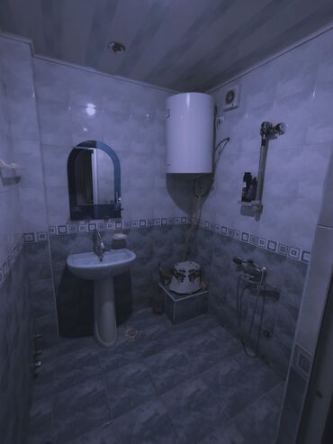 Köhnə tikili: Bakı, Badamdar qəs., 5 otaqlı, Köhnə tikili, m. Elmlər Akademiyası, 105 kv. m — 5