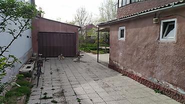 Продажа коттеджей и домов: Продаётся дом. жм кырман. 9,5 соток участок. саман/кирпич, отопление — 3