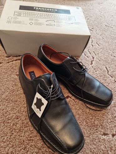 rockport мужская обувь: Мужские туфли чёрные 43 размер, натуральная кожа