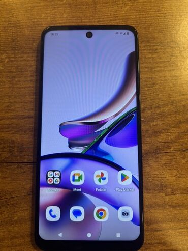 fly bl6401 телефон: Motorola smartfon Xüsusiyyətlər: - Tam ekranlı dizayn, ön kameranın