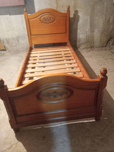 tek neferlik yataq bazali: İşlənmiş, Təknəfərlik çarpayı, Bazasız, Matrassız, Siyirməsiz