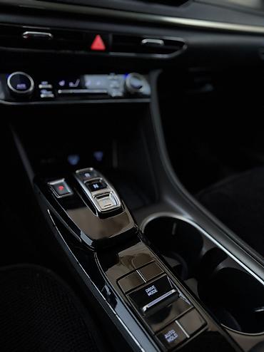 Hyundai: Hyundai Sonata: 2022 г., 2.5 л, Автомат, Бензин, Седан — 7