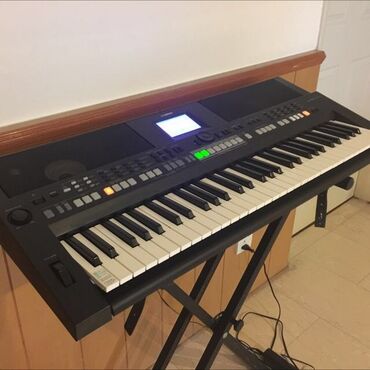 синтезатор korg pa 1000: Yamaha PSR-S650, автоаккомпанемент, чувствительные клавиши, много