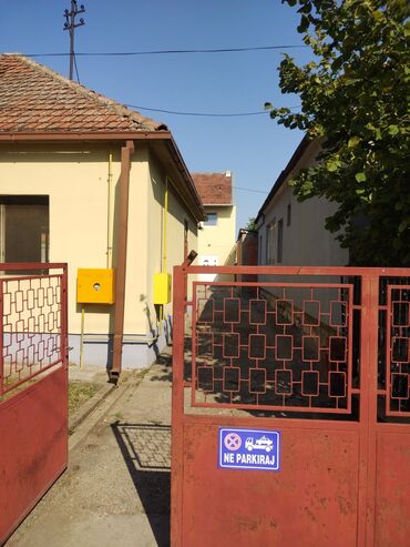 Kuće na prodaju: 350 kv. m, 6 soba — 24