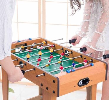 Toys: Drveni stoni fudbal Sto za mali fudbal, možete se zabaviti gde god