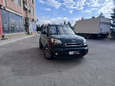 Kia: Kia Soul: 1.6 l | 2009 il Krossover — 2