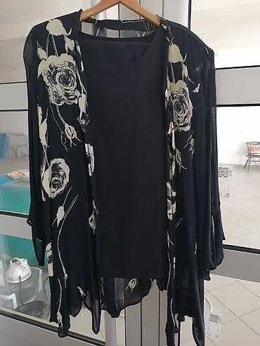 Elegantni komplet: tamnoplava haljina bez rukava + lagani