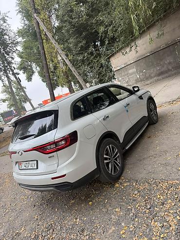 дама в канте: Renault Koleos: 2021 г., 2 л, Вариатор, Газ, Кроссовер — 4