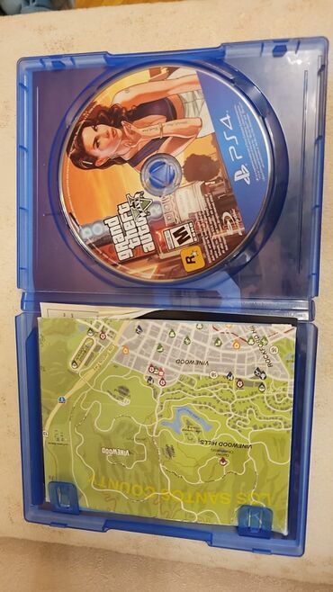 PS4 (Sony Playstation 4): Sony PlayStation 4 (PS4) oyun konsolu Xüsusiyyətlər: - Model: PS4 — 6