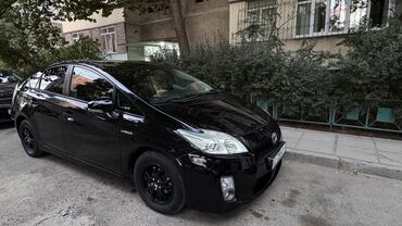 Toyota: Toyota Prius: 2010 г., 1.8 л, Вариатор, Гибрид, Хэтчбэк — 9