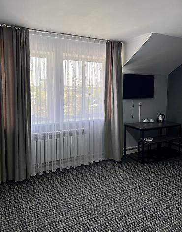 Гостиницы, отели (Посуточная аренда комнат): Гостиница в центре города! На 2гисе Осмонкула 10А На Яндексе — 6