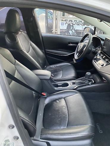 Продажа авто: Toyota Corolla: 2022 г., 1.8 л, Автомат, Гибрид, Седан — 7