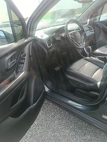 сл: Chevrolet Trax: 2022 г., 1.4 л, Автомат, Бензин, Кроссовер — 2