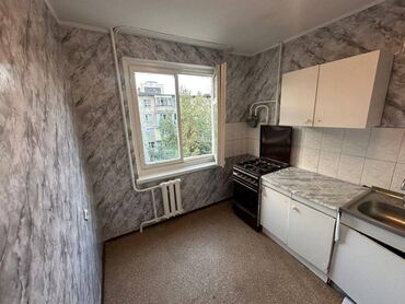 продажа квартир трёх комнатную аламидин 1: 3 бөлмө, 58 кв. м, 104-серия, 4 кабат, Эски ремонт