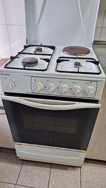 60: Комбинированная плита Indesit - Варочная поверхность: 4 конфорки — 3 — 1