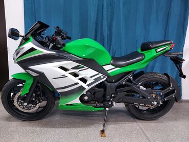мотоцикл 200 куб: Спортбайк Kawasaki, 200 куб. см, Бензин, Б/у