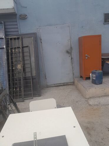 пластиковые баки для воды в баку: Açılan, 1 qapı Düz dolab