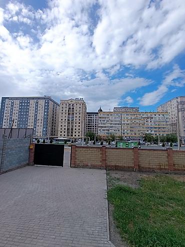 Долгосрочная аренда домов: 350 м², 6 комнат, Бронированные двери, Забор, огорожен — 15