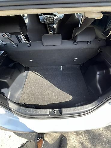 Toyota: Real alıcıya şirin endirim eliyecem Toyota Aqua Hybrid, gümüşü rəng, 5 — 11